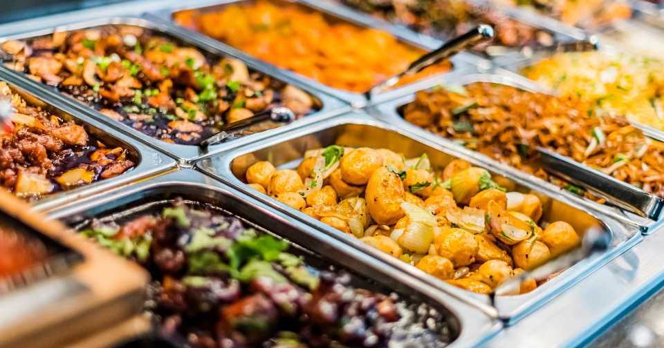 As vantagens de comer em um restaurante com buffet